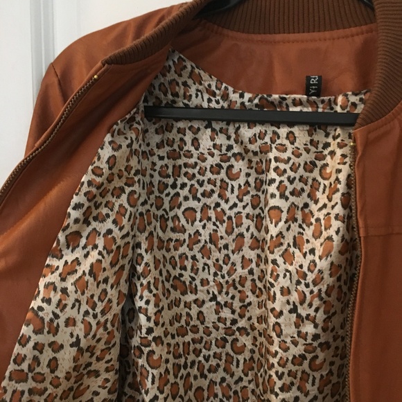 Zippered faux brown leather jacket, Size S - Picture 5 of 6